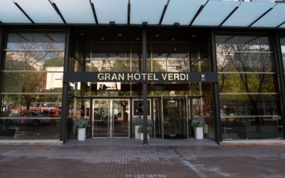 Imatge de l'entrada de l'Hotel Verdi | Roger Benet